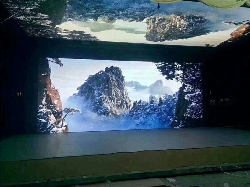 目前LED顯示屏廠家如何應(yīng)對市場變動 | 成都led顯示屏廠家